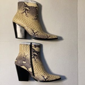 Free People Jeffrey Campbell Flynn Ankle BootSz8.5